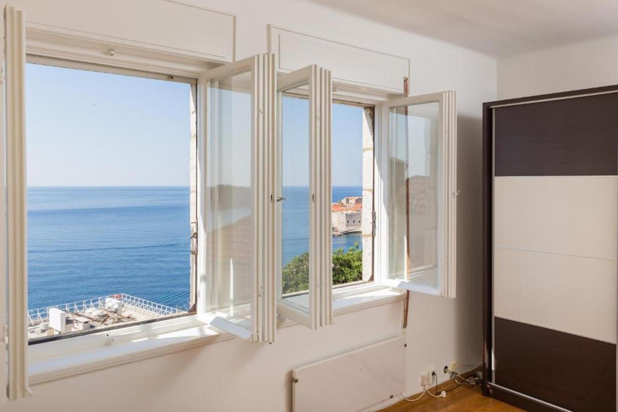 Rea Apartment