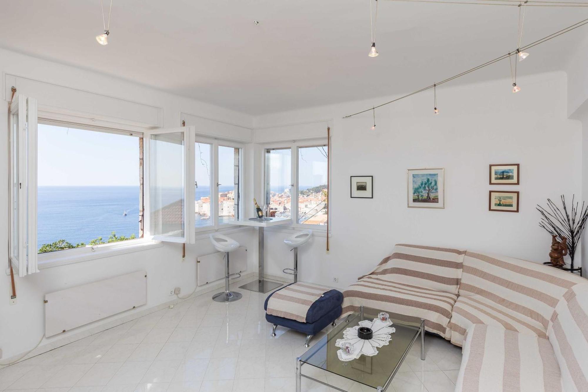 Rea Apartment *